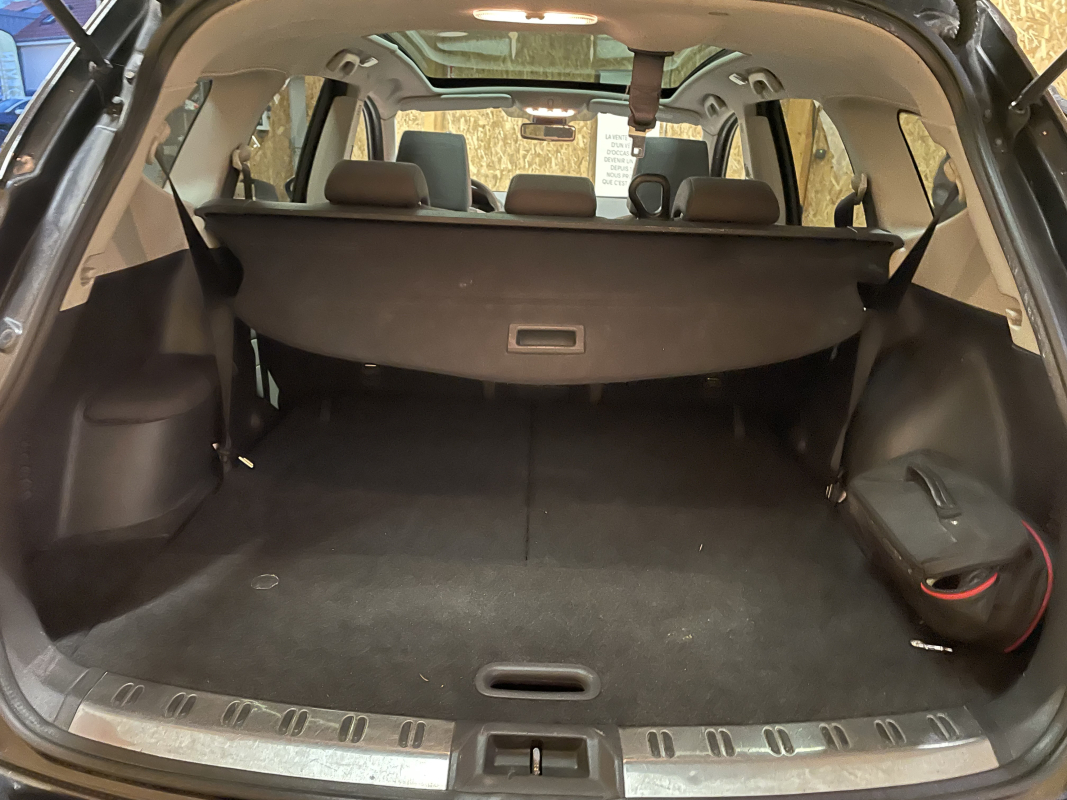 Nissan Qashqai +2 — 16