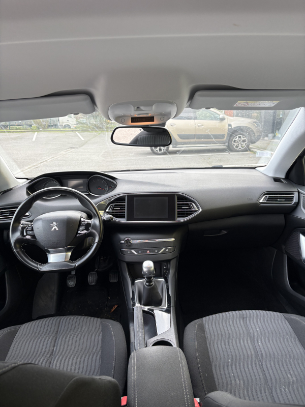 Peugeot 308 SW — 10