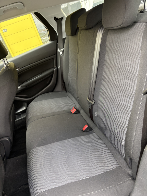 Peugeot 308 SW — 14