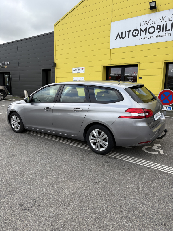 Peugeot 308 SW — 8