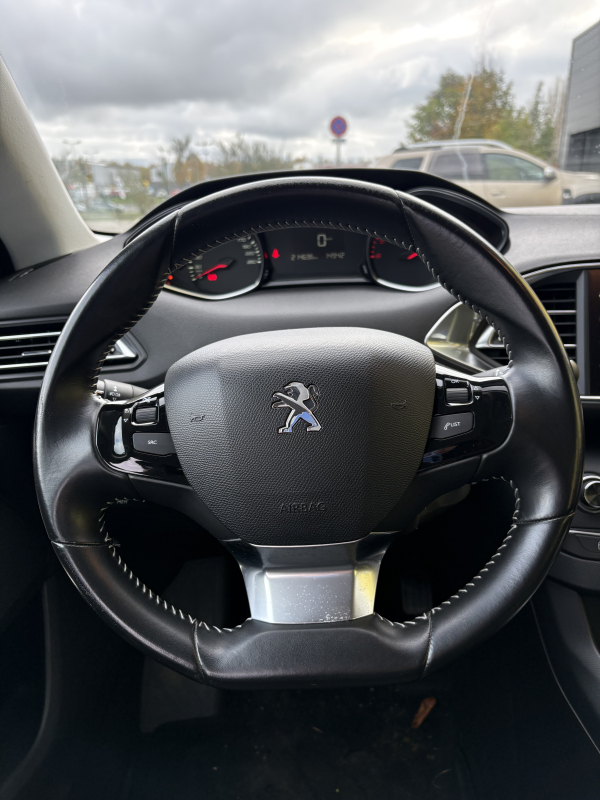Peugeot 308 SW — 11