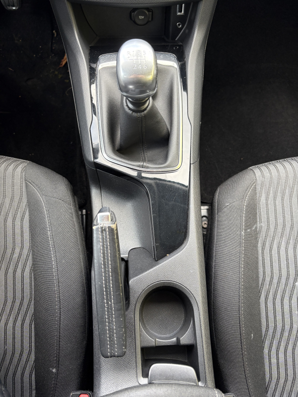 Peugeot 308 SW — 18