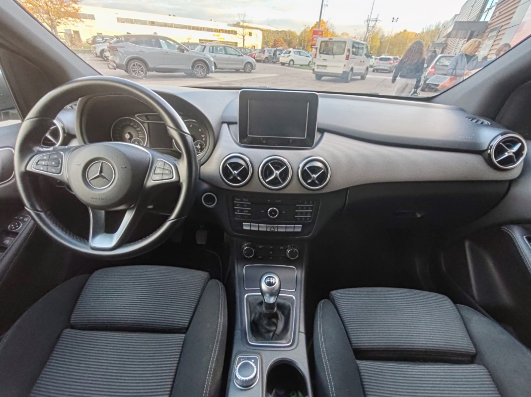 Mercedes Classe B — 19