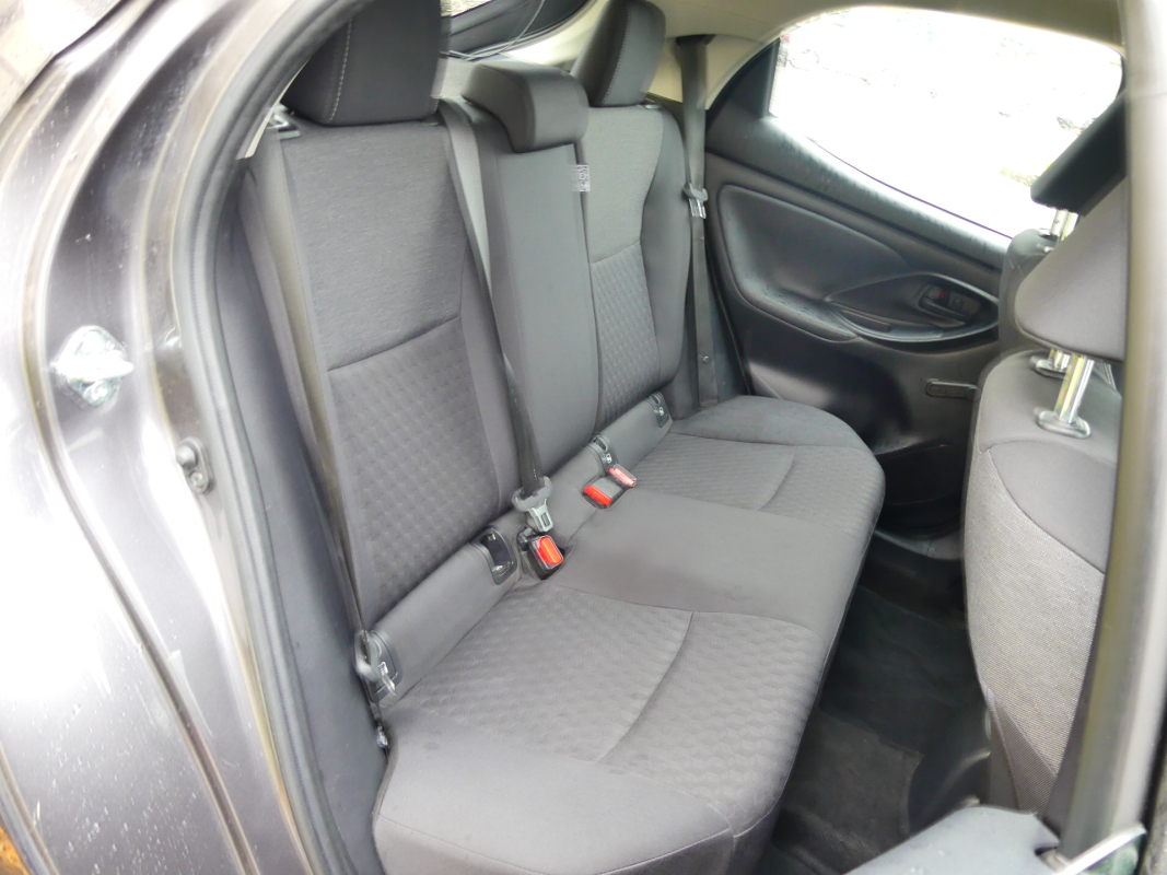 Toyota Yaris — 17