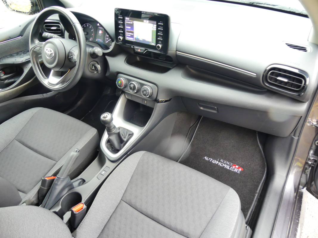 Toyota Yaris — 18