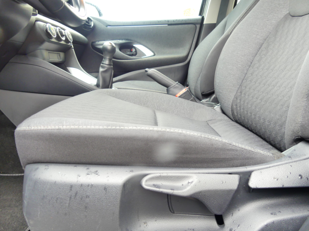 Toyota Yaris — 27