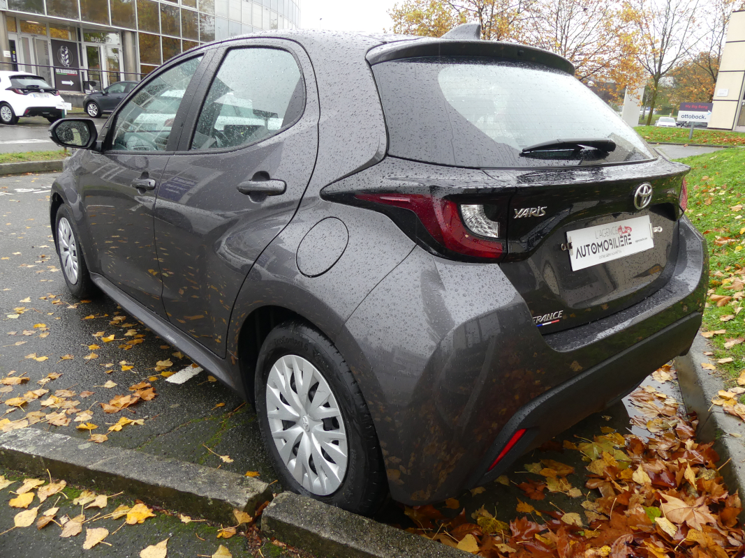 Toyota Yaris — 5