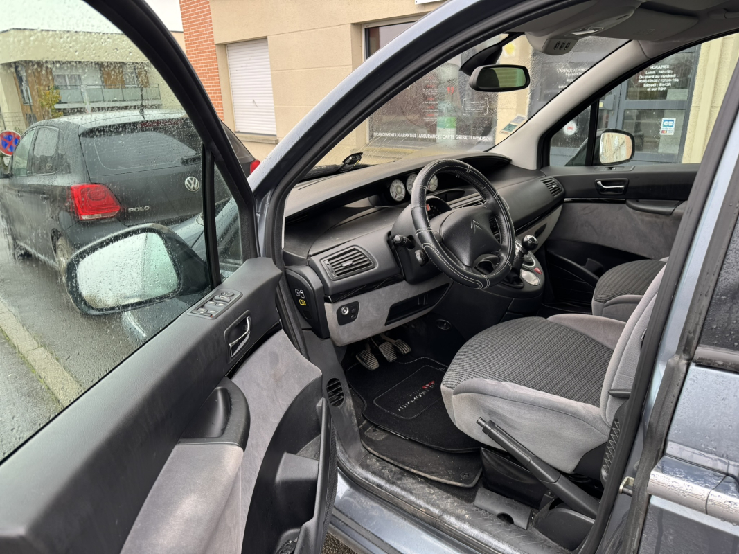 Citroen C8 — 9
