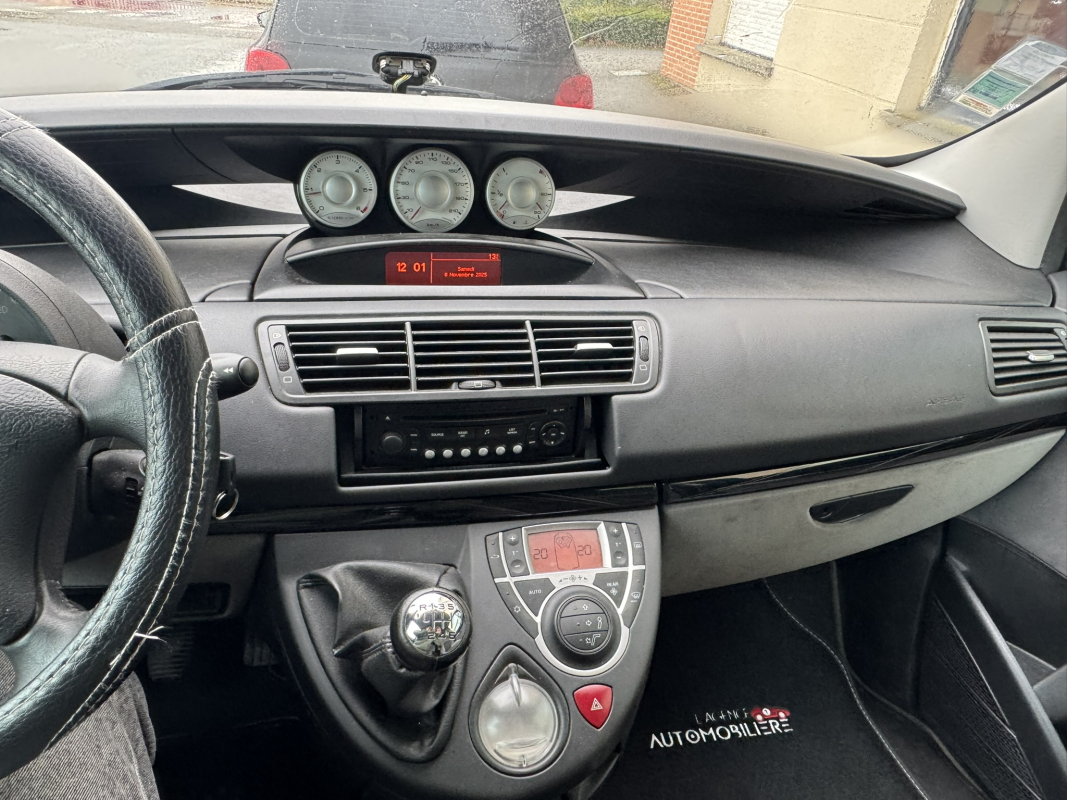 Citroen C8 — 14