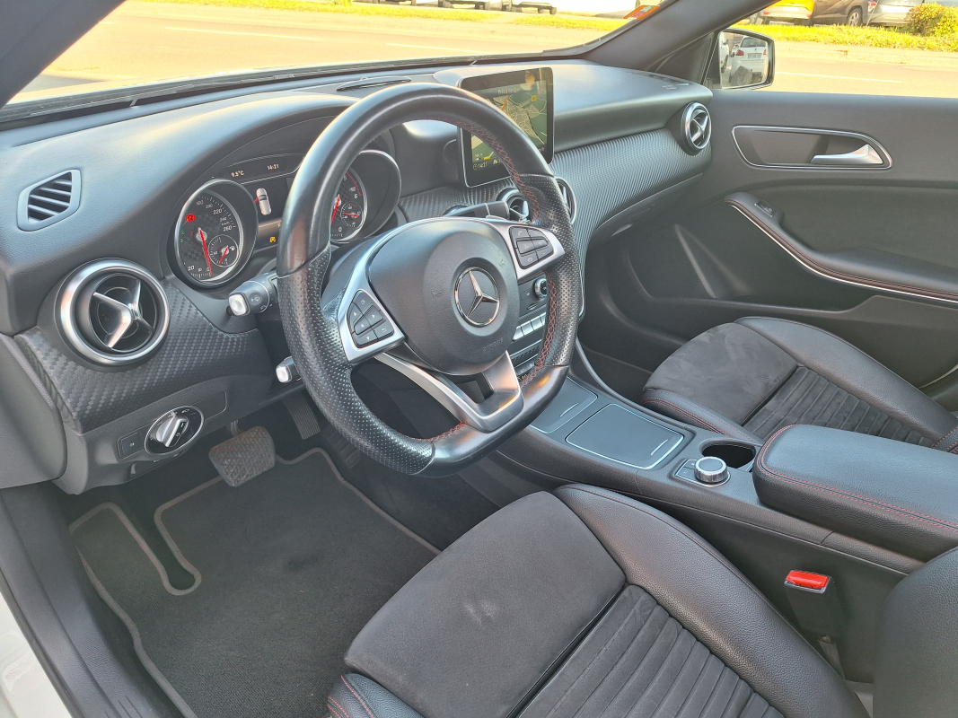 Mercedes Classe A — 10