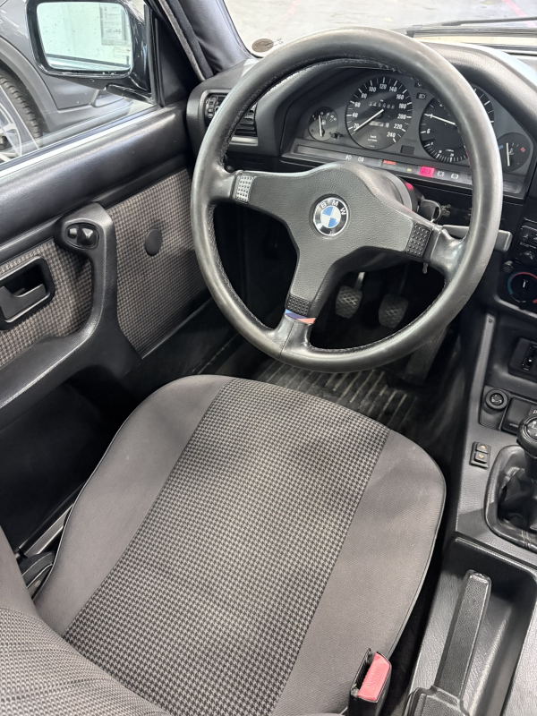 Bmw Série 3 — 18