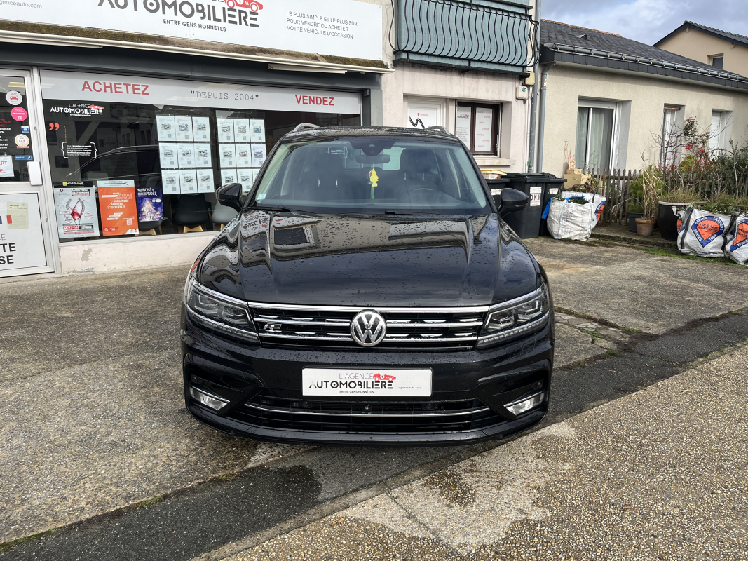 Volkswagen Tiguan — 2