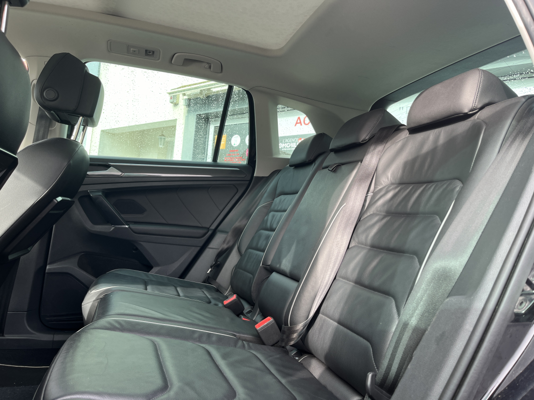 Volkswagen Tiguan — 15