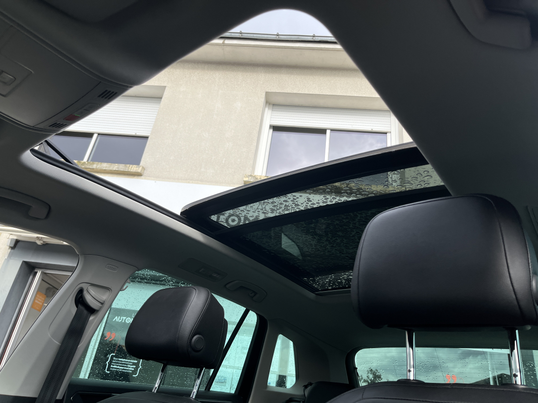 Volkswagen Tiguan — 17
