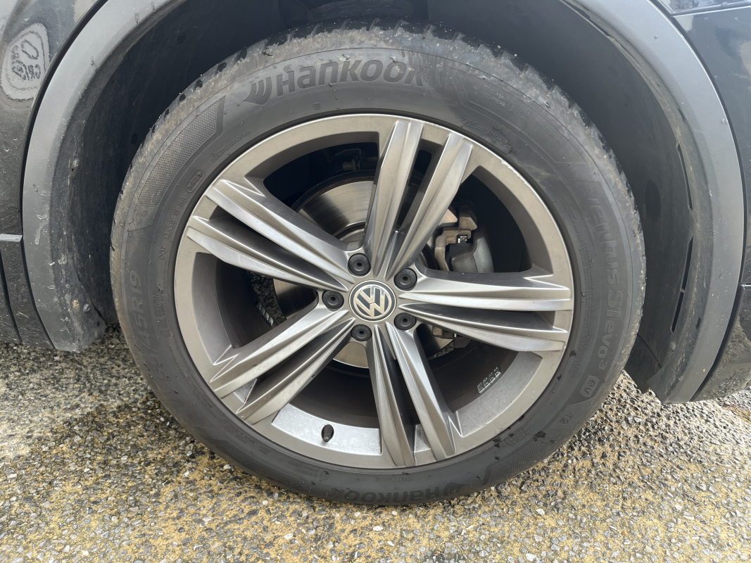 Volkswagen Tiguan — 18