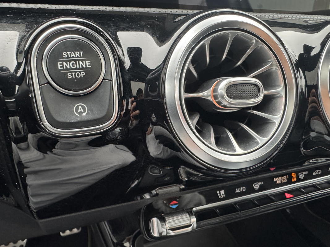 Mercedes Classe A — 22