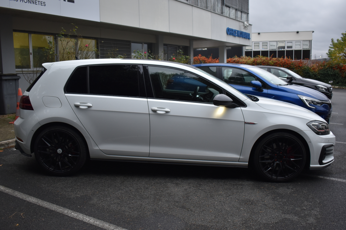 Volkswagen Golf — 8
