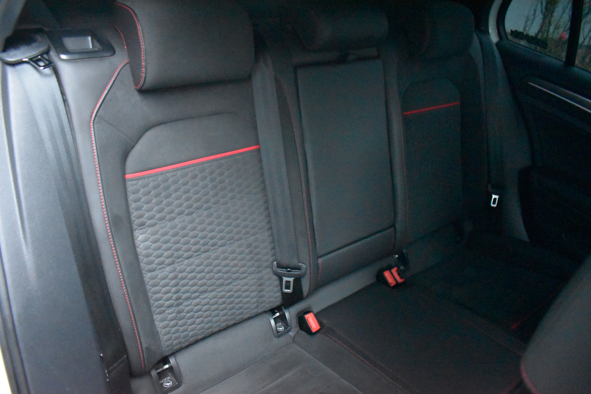 Volkswagen Golf — 21
