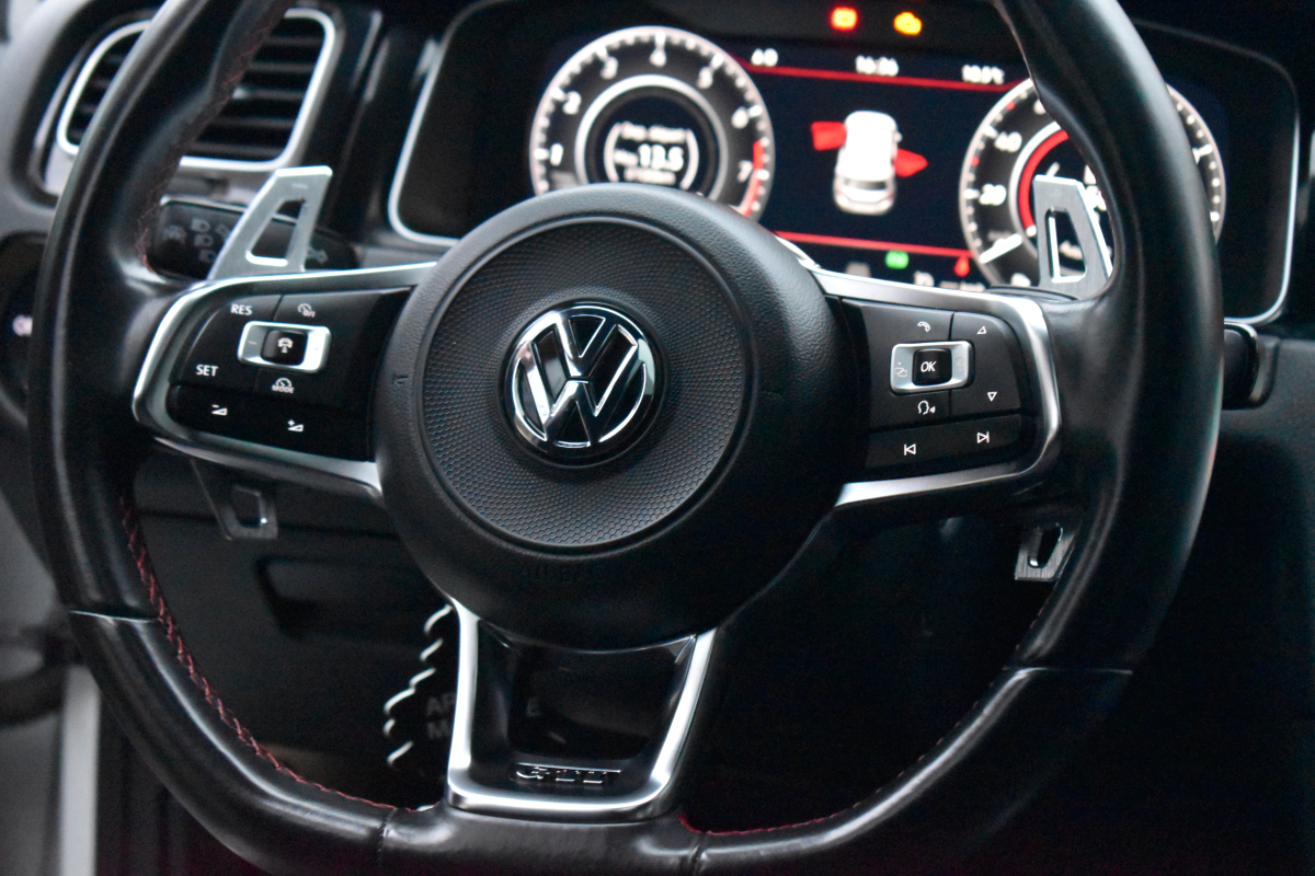 Volkswagen Golf — 13