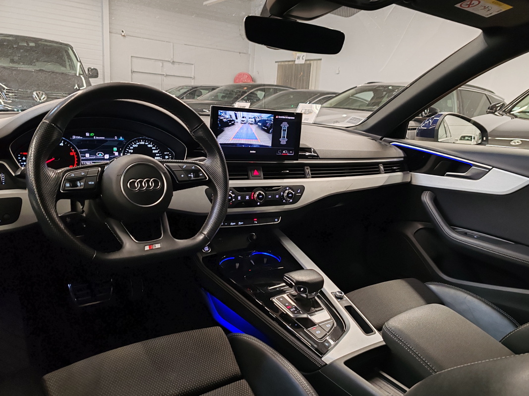 Audi A4 — 11