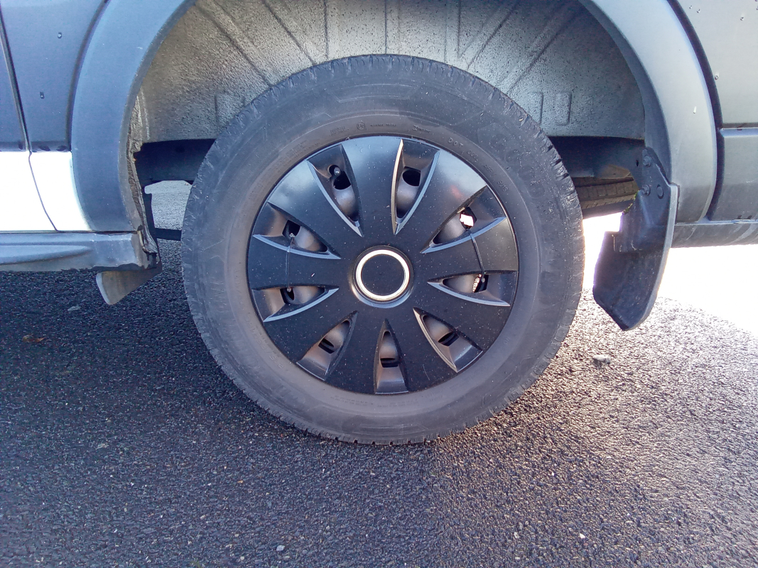 Ford Transit — 20