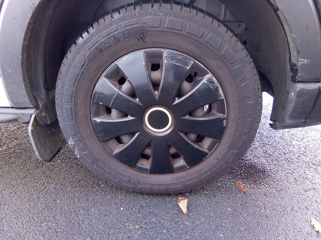 Ford Transit — 21