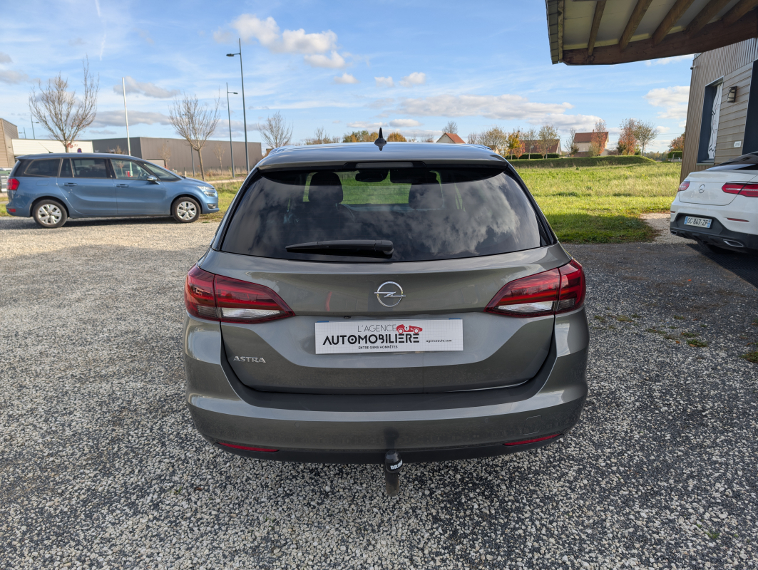 Opel Astra — 4