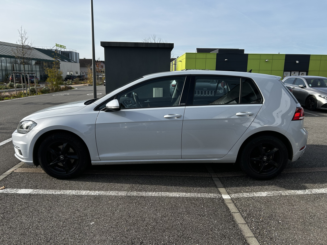 Volkswagen Golf — 4