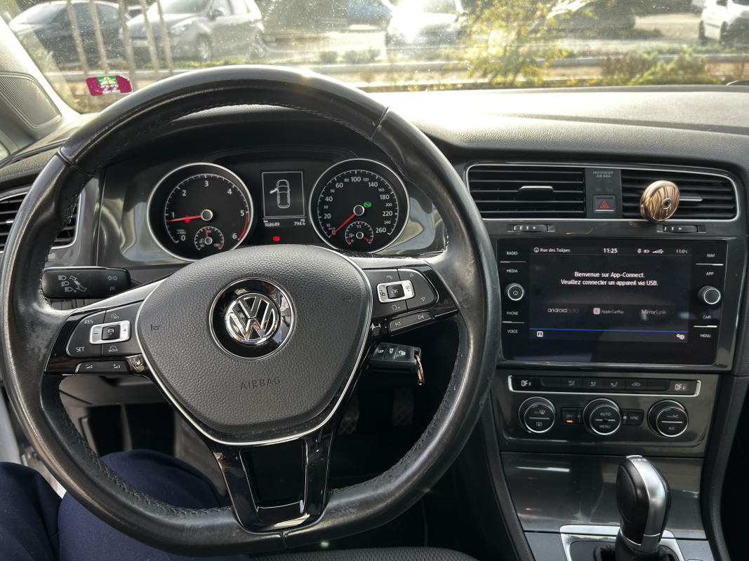 Volkswagen Golf — 11