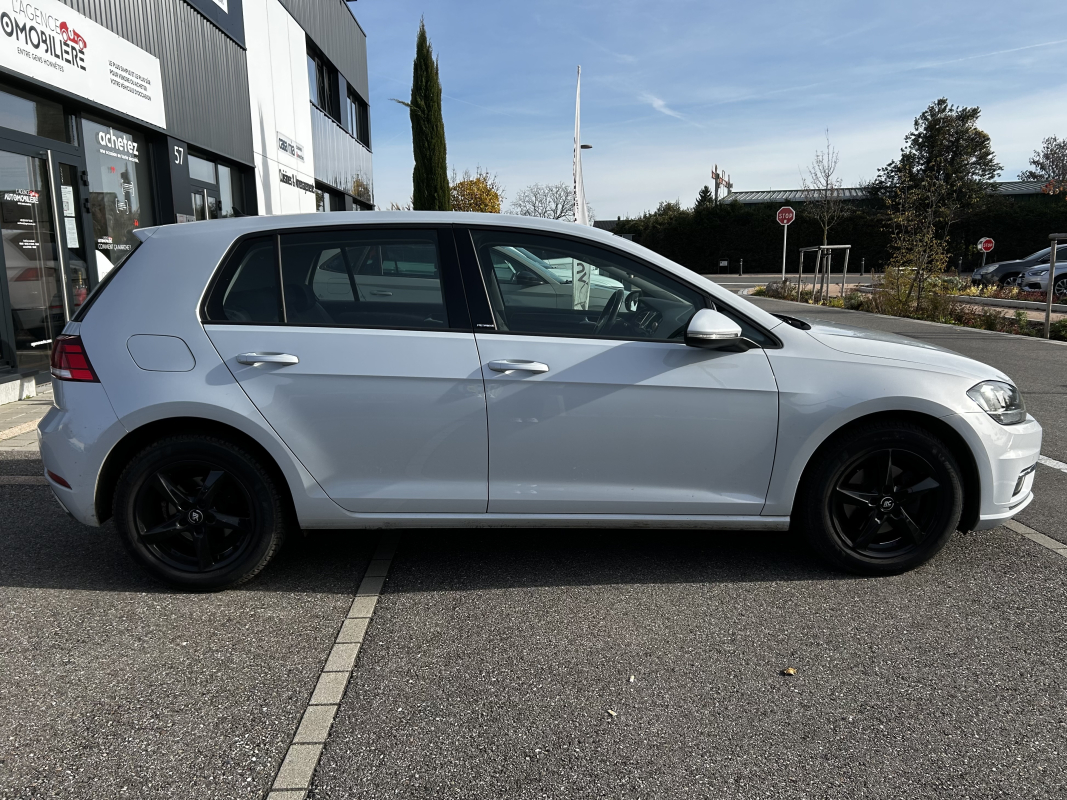 Volkswagen Golf — 8