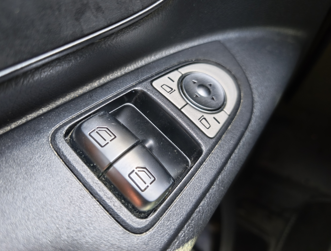 Mercedes Vito Tourer — 27