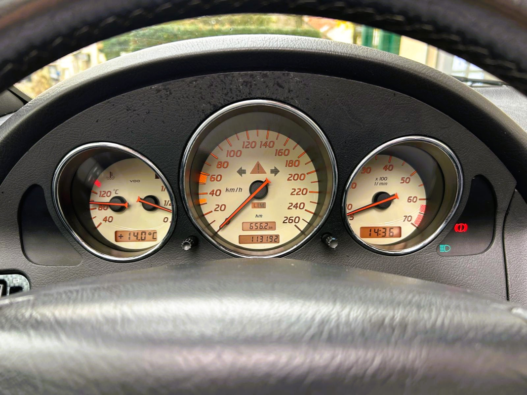 Mercedes SLK — 12