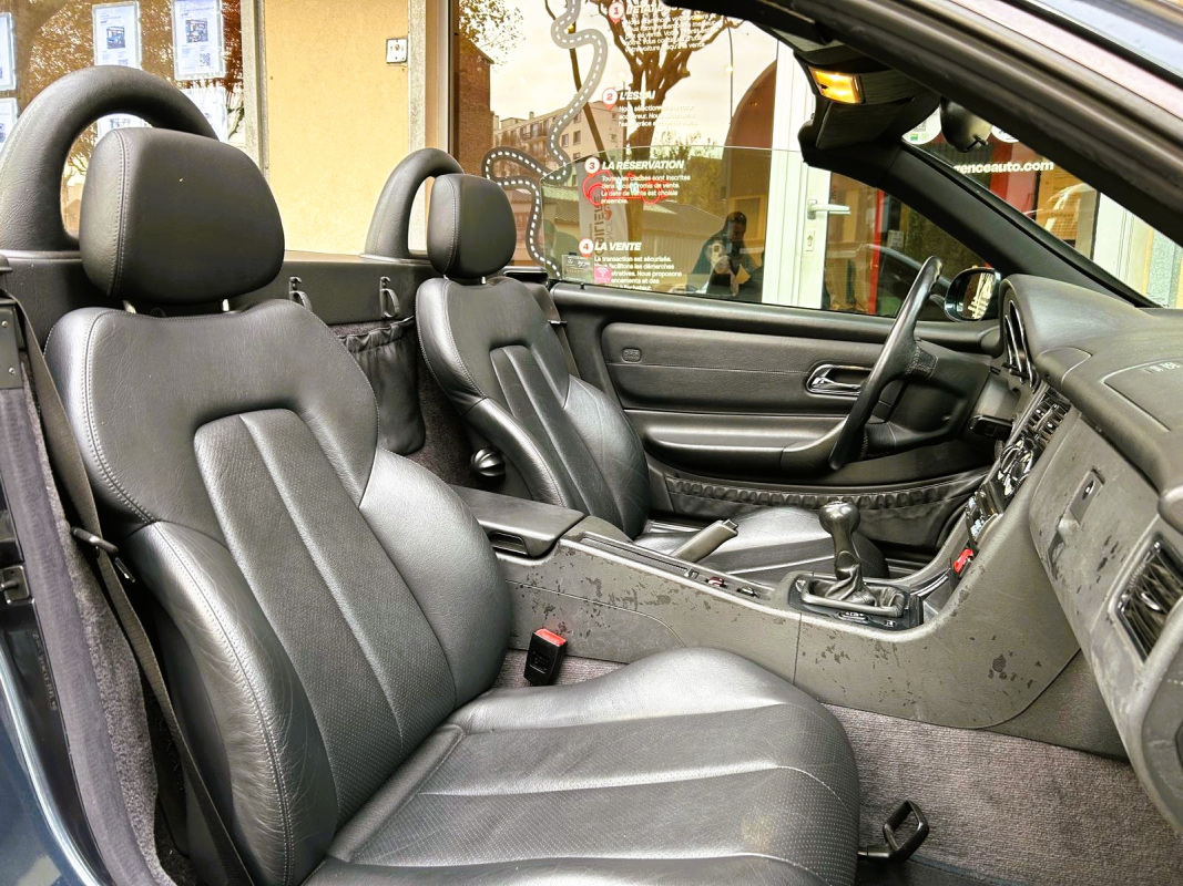 Mercedes SLK — 21