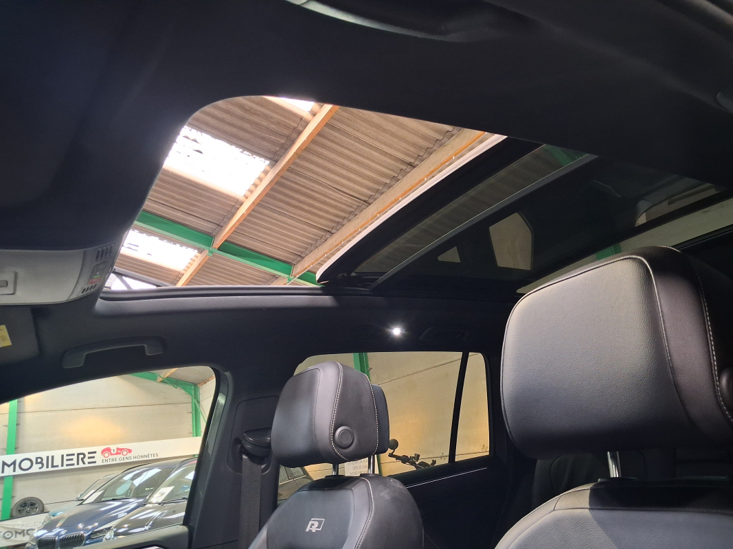 Volkswagen Tiguan — 11