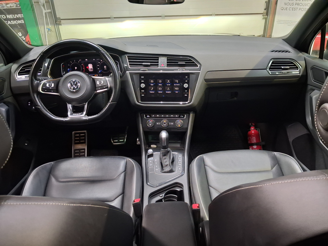 Volkswagen Tiguan — 12