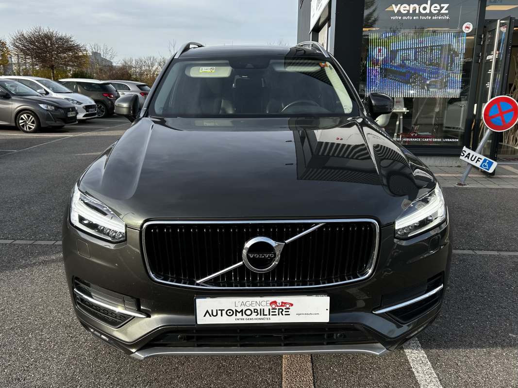 Volvo XC90 — 2