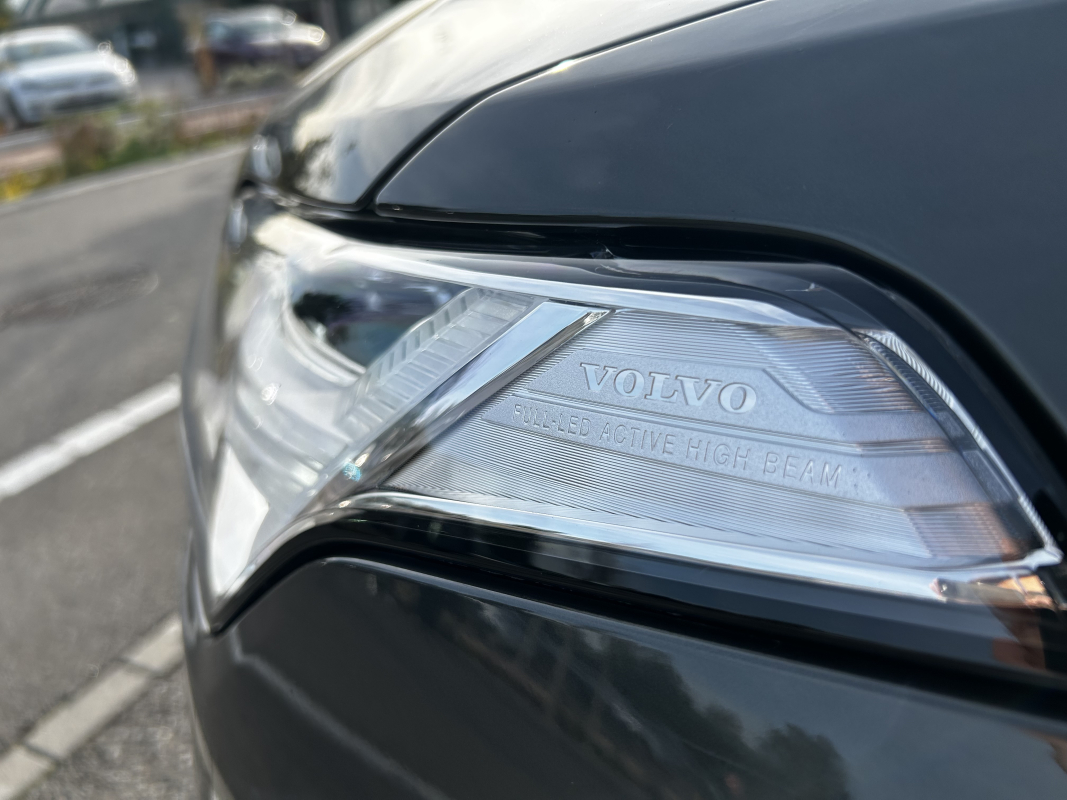 Volvo XC90 — 22