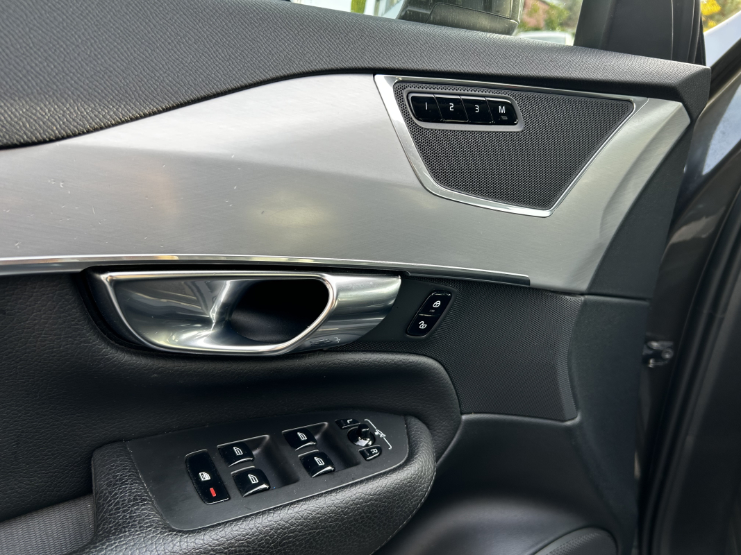 Volvo XC90 — 23