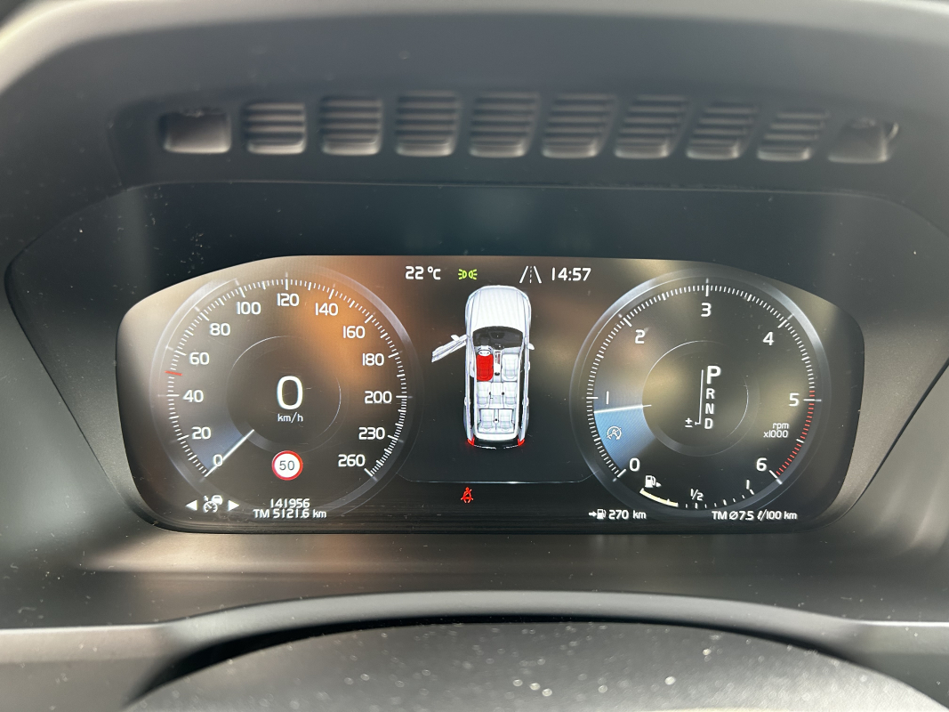 Volvo XC90 — 17