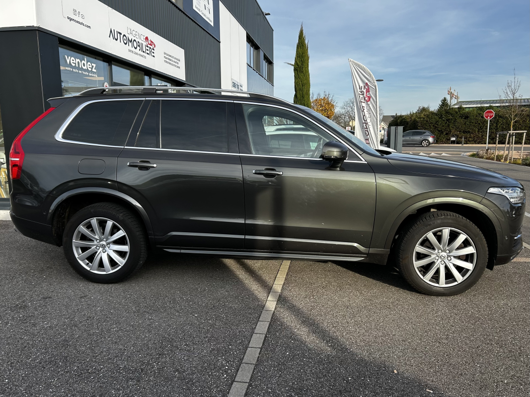 Volvo XC90 — 8