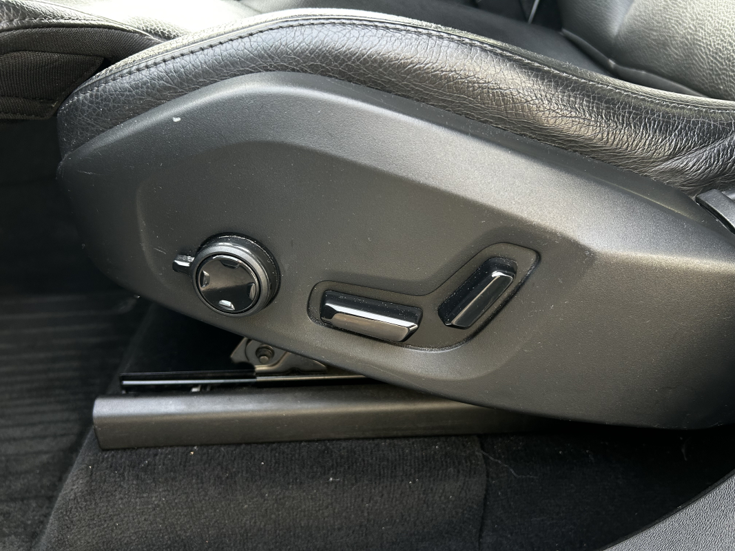 Volvo XC90 — 28
