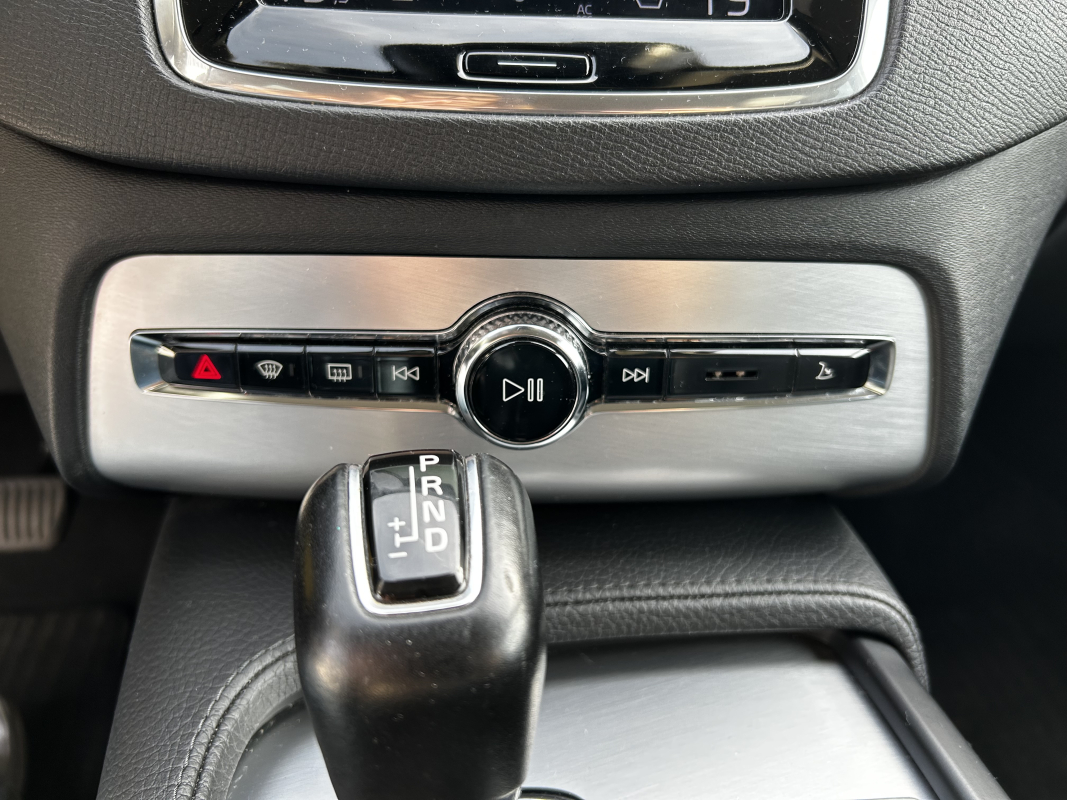 Volvo XC90 — 19