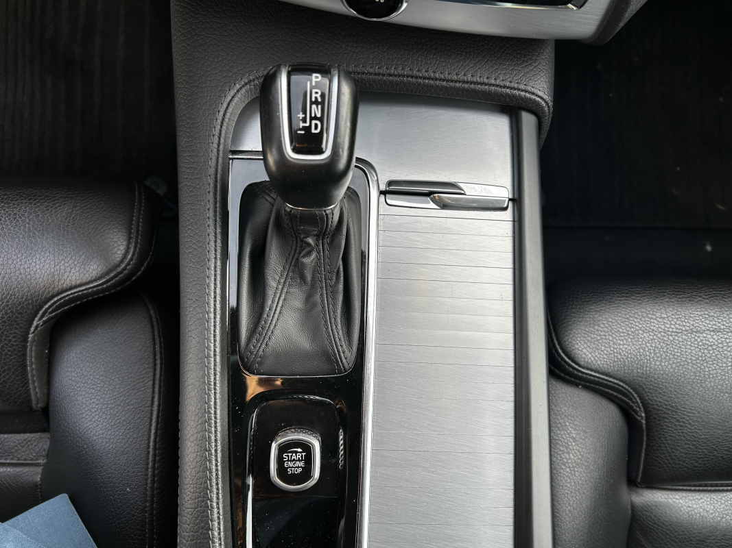Volvo XC90 — 20