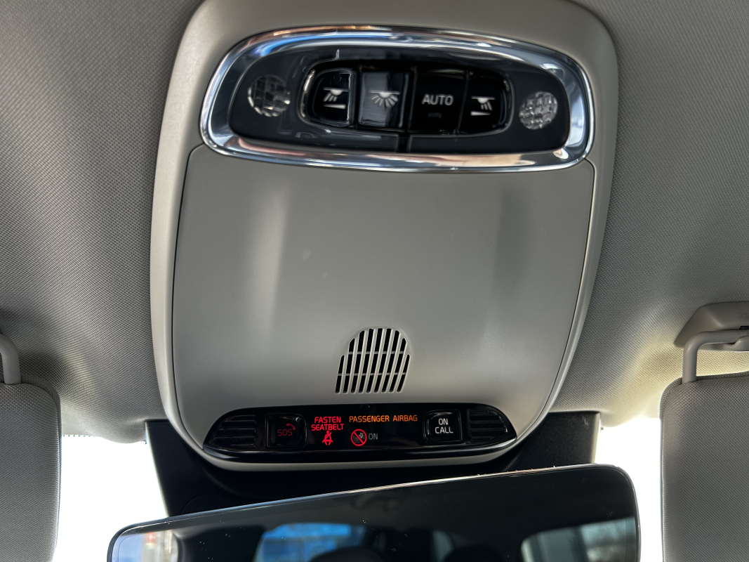 Volvo XC90 — 26