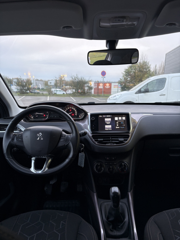 Peugeot 2008 — 13
