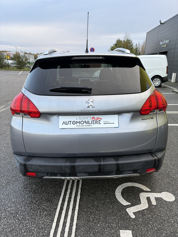 Peugeot 2008 — 7