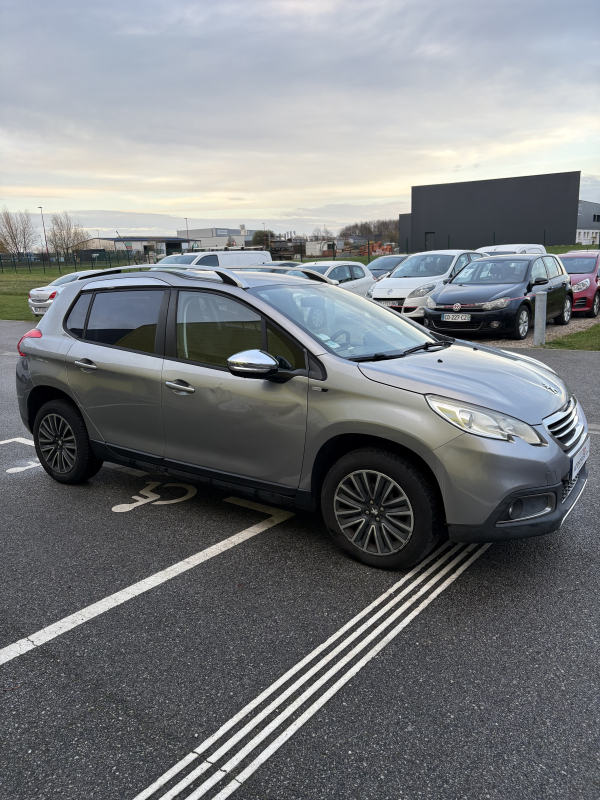 Peugeot 2008 — 4