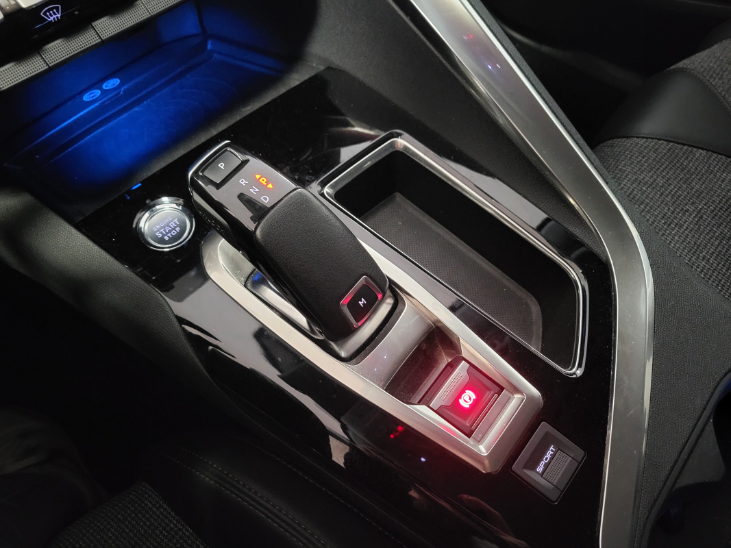 Peugeot 3008 — 18