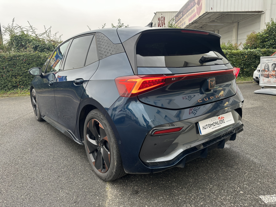 Cupra Born — 3