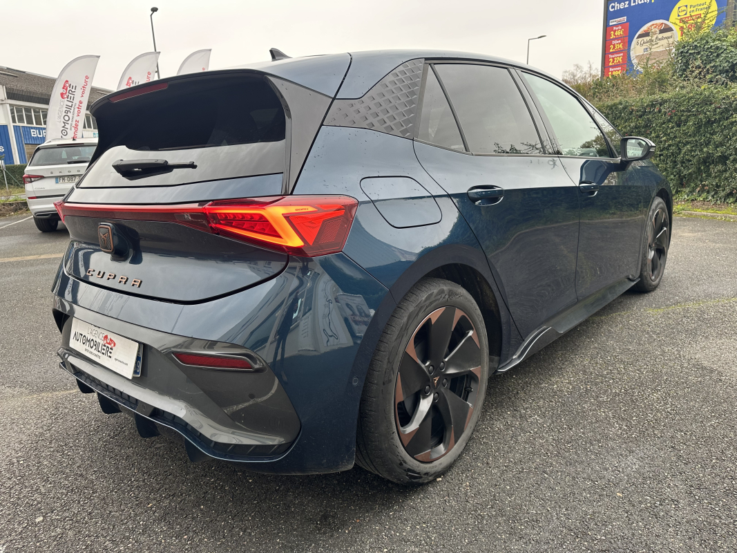 Cupra Born — 5
